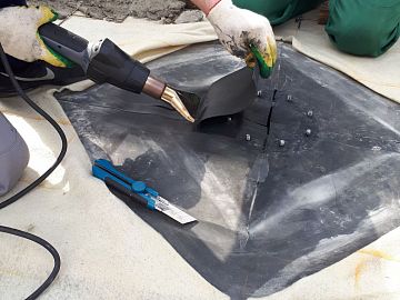 Сварка с помощью Термобонд мест резки ЭПДМ